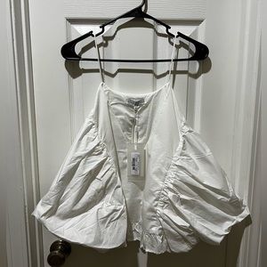 White top with puffed sleeves